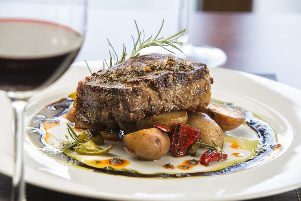מלון Grace קאפאייט מראה חיצוני תמונה A steak prepared with a dry rub